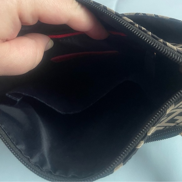 Tommy Hilfiger Logo Crossbody Purse Black and Tan - Picture 5 of 7